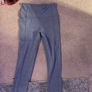 Size Small Old navy leggings! Never worn